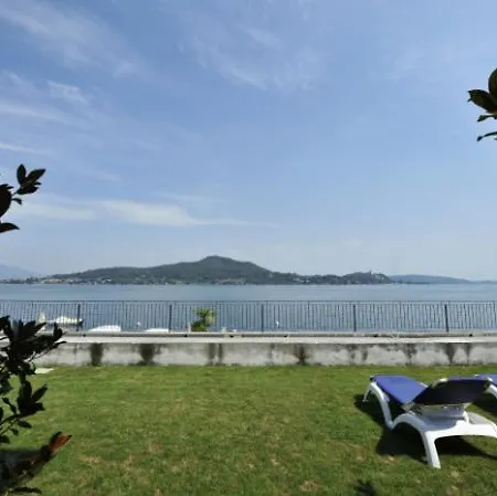 Sleeps 6 Pool * Meina